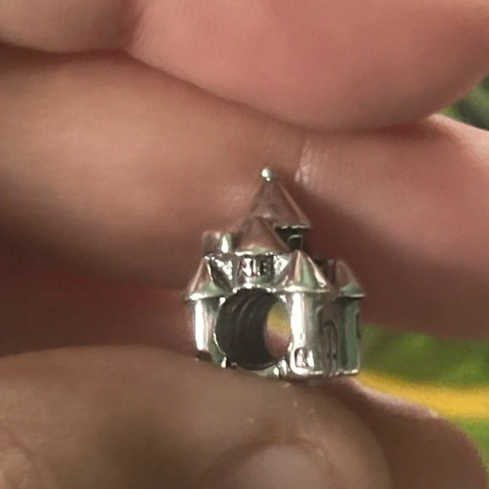 Pandora two tone castle charm - Picture 8 of 9